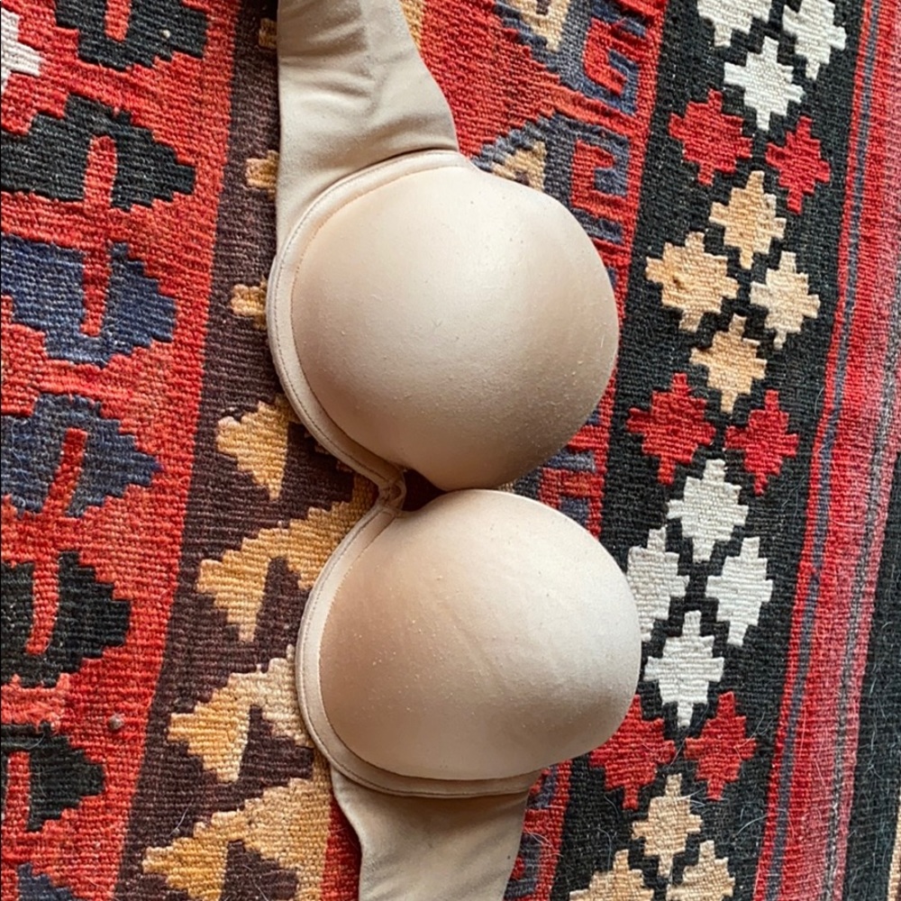 Strapless bra